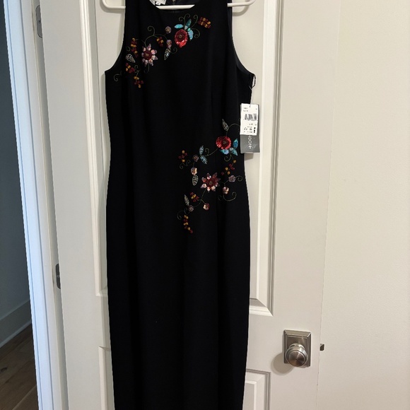 Maggie London Evening Dress - Picture 1 of 2